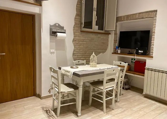Il Vicolo Di Trastevere *